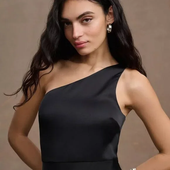 buy back formal dresses Dylan White Round Neck Short Sleeve Mini Dress main image 1